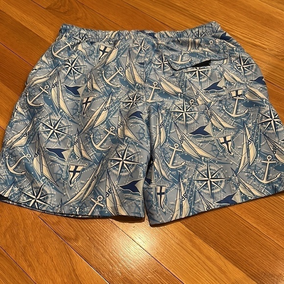VINEYARD vines mens sailing print swim trunks size small. - Picture 5 of 11